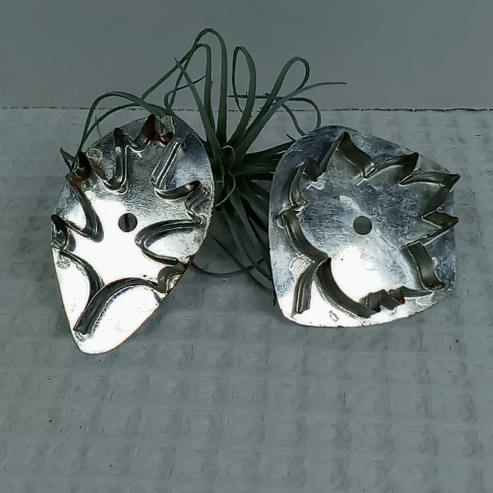 Vintage B.Cukla Set Of 2 Leaf  Cookie Cutters Tin With Handles